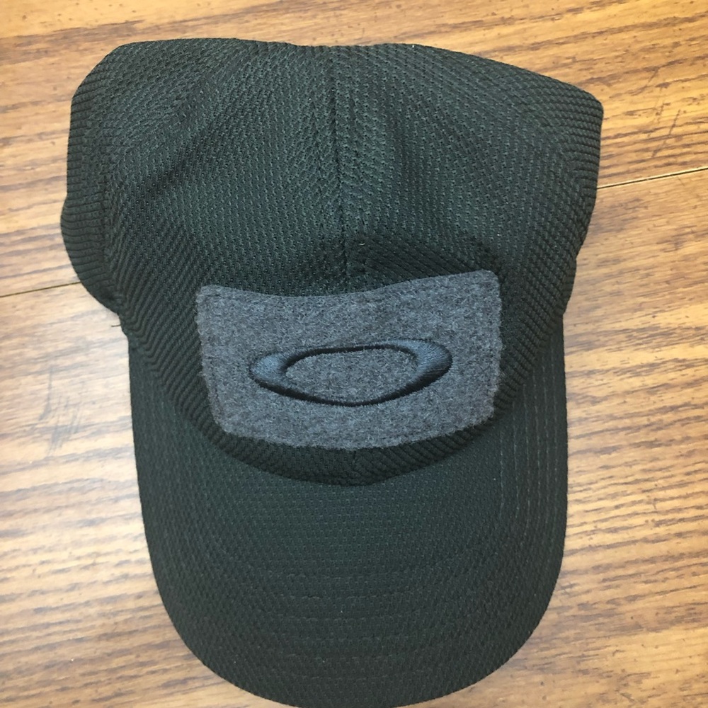 Oakley Hat